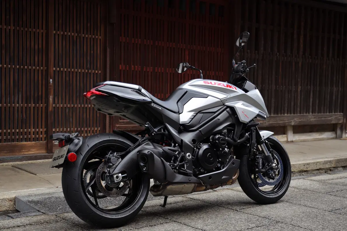 Suzuki Katana. Il ritorno della leggenda (22)