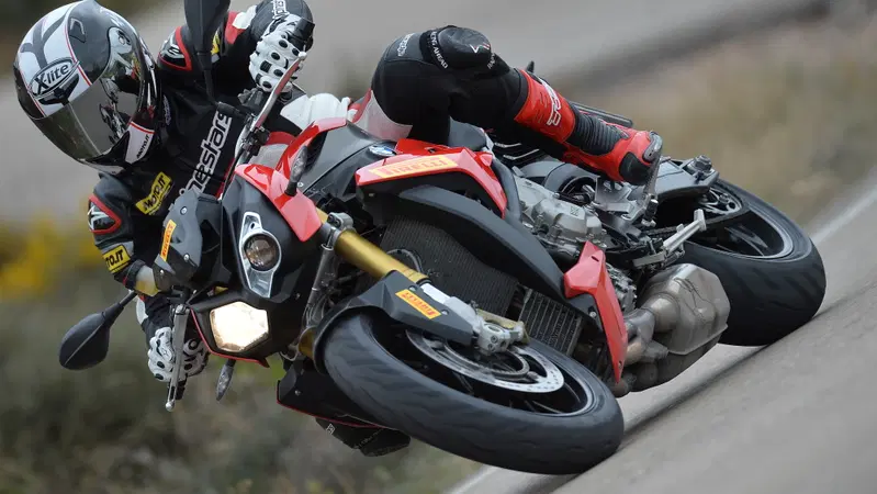 Pirelli Diablo Rosso III