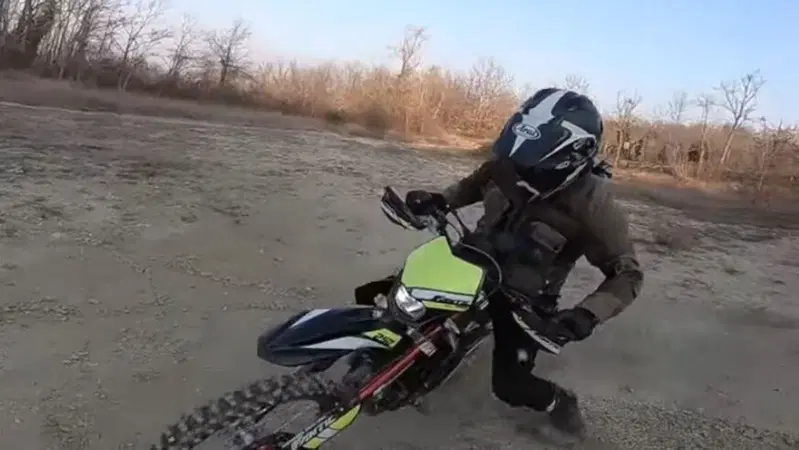 Fantic Motor Enduro 250: dalla citt&agrave; all'enduro senza carrello