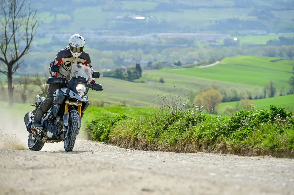 Suzuki V-Strom 1000 ABS (10)