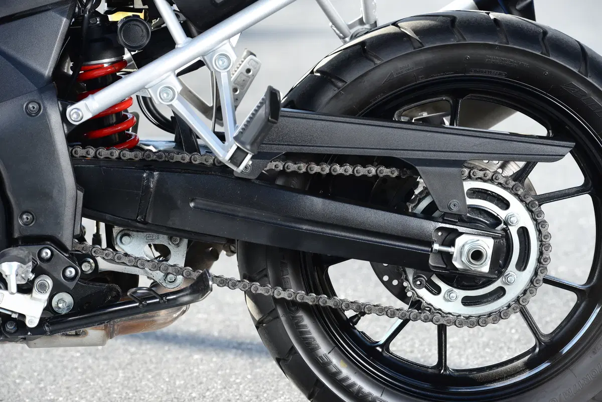 Suzuki V-Strom 1000 ABS (28)