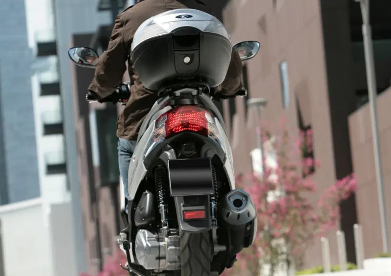 Kymco Agility 125 Agility 125i R16 + (2016 - 17) (19)