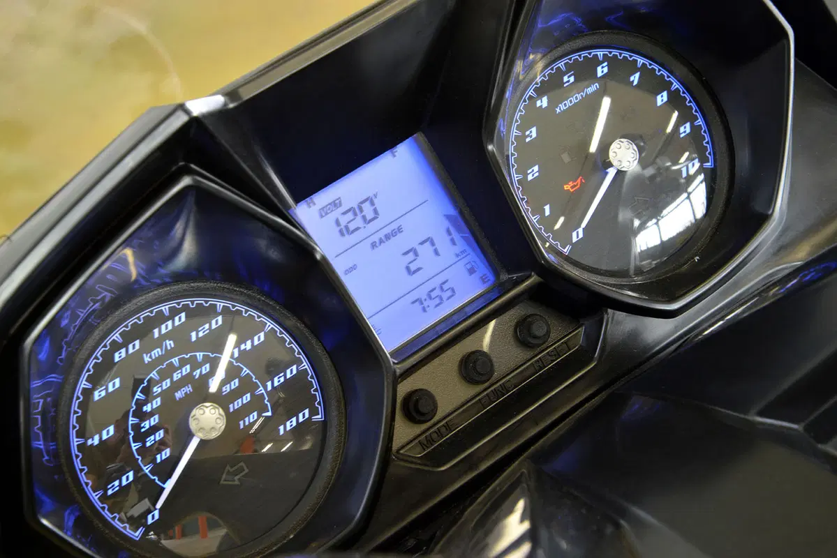 Kymco Downtown 350i Downtown 350i ABS (2016 - 20) (6)