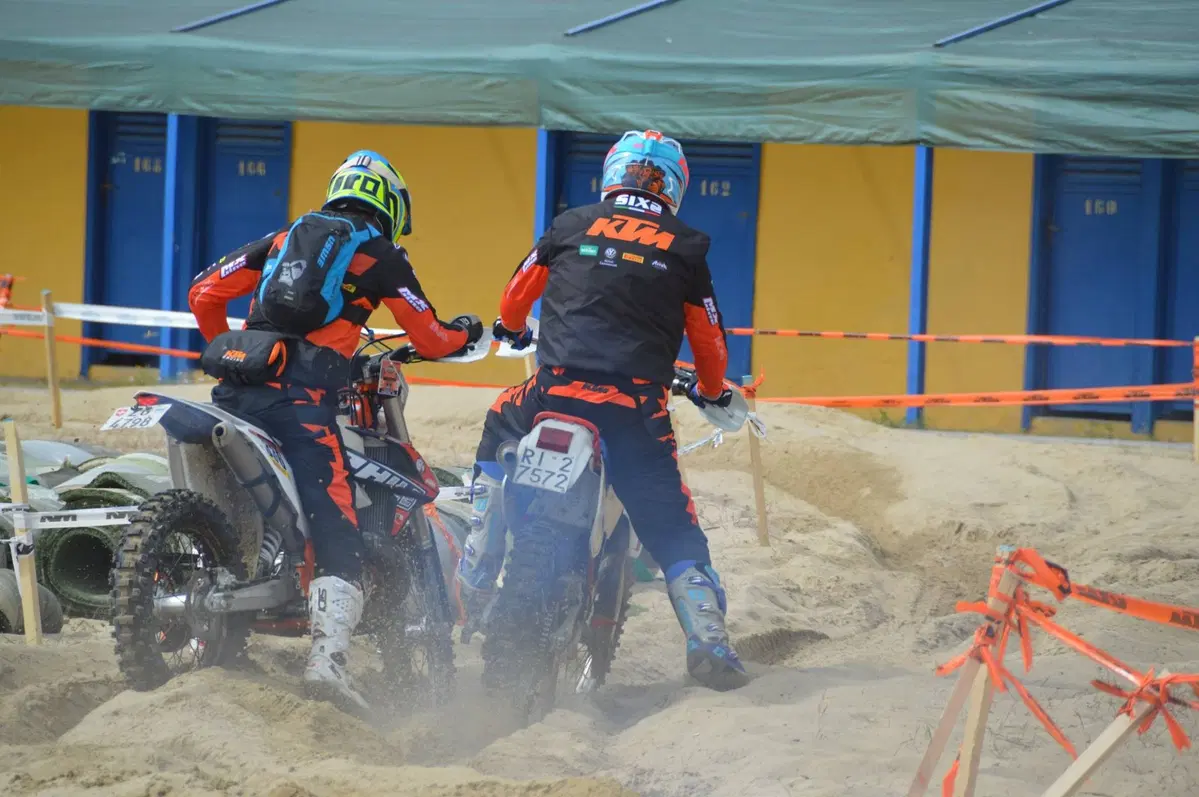 Trofeo Enduro KTM, prima prova a Sanremo: Gio Sala ci spiega come si guida sulla sabbia! (14)