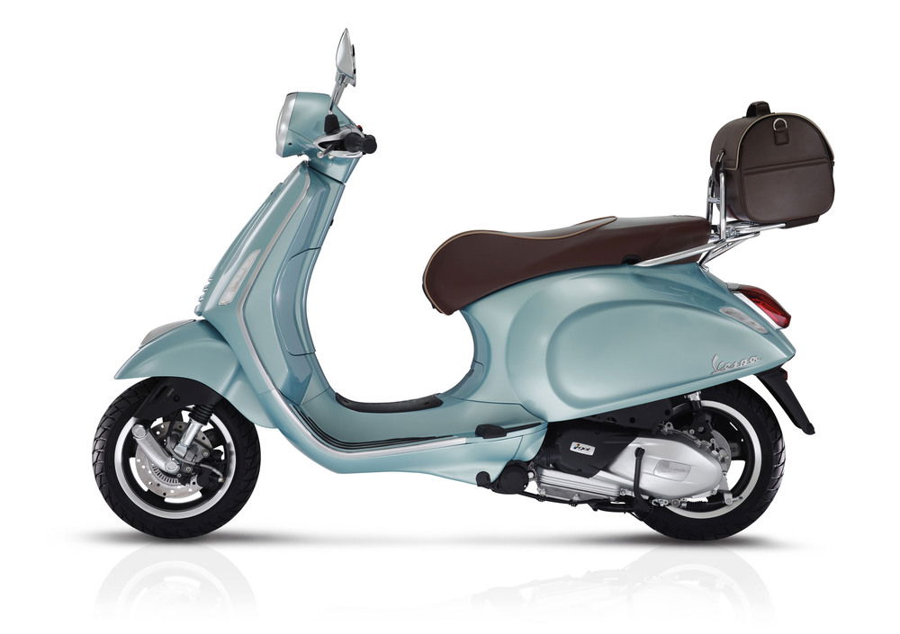 Vespa Primavera 50 4T 3V Settantesimo (2016) (3)