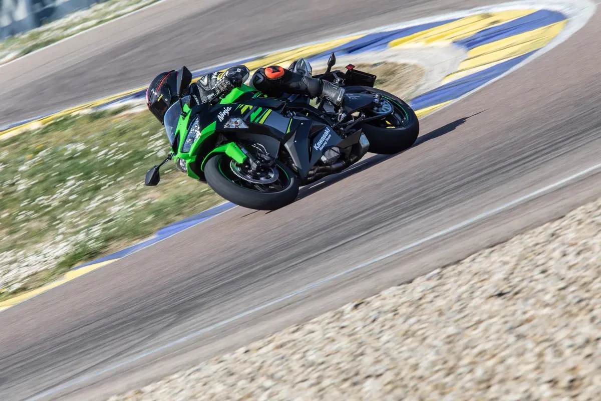Kawasaki ZX-6R 636 2019. La fuorilegge (5)