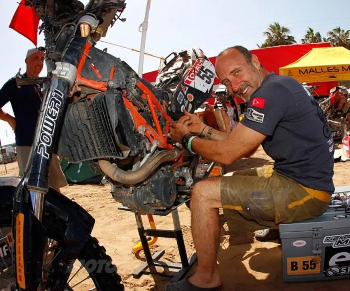 Dakar 2011. Marc Coma, intervista al vincitore (136)