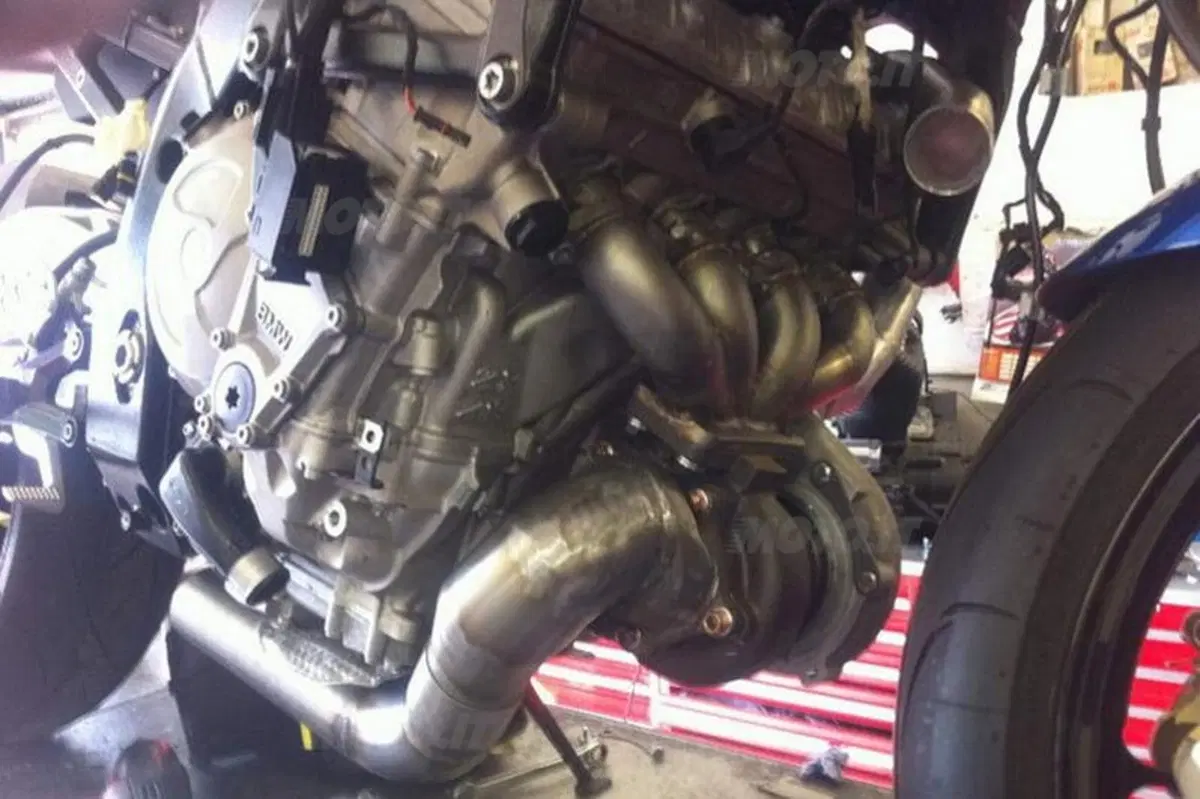 BMW S1000RR Turbo da 350 cavalli (4)