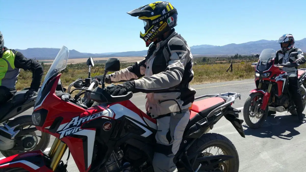 Honda Africa Twin CRF1000L: ecco il nullaosta per le gomme tassellate (2)