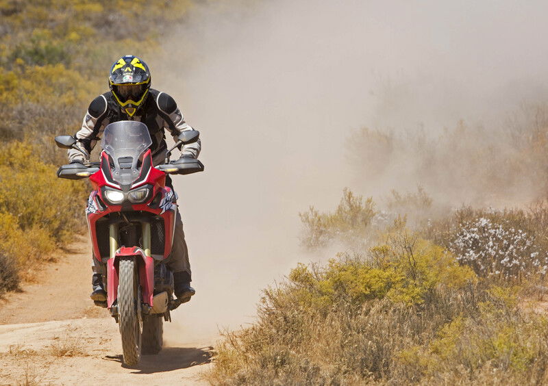 Honda Africa Twin CRF1000L: ecco il nullaosta per le gomme tassellate