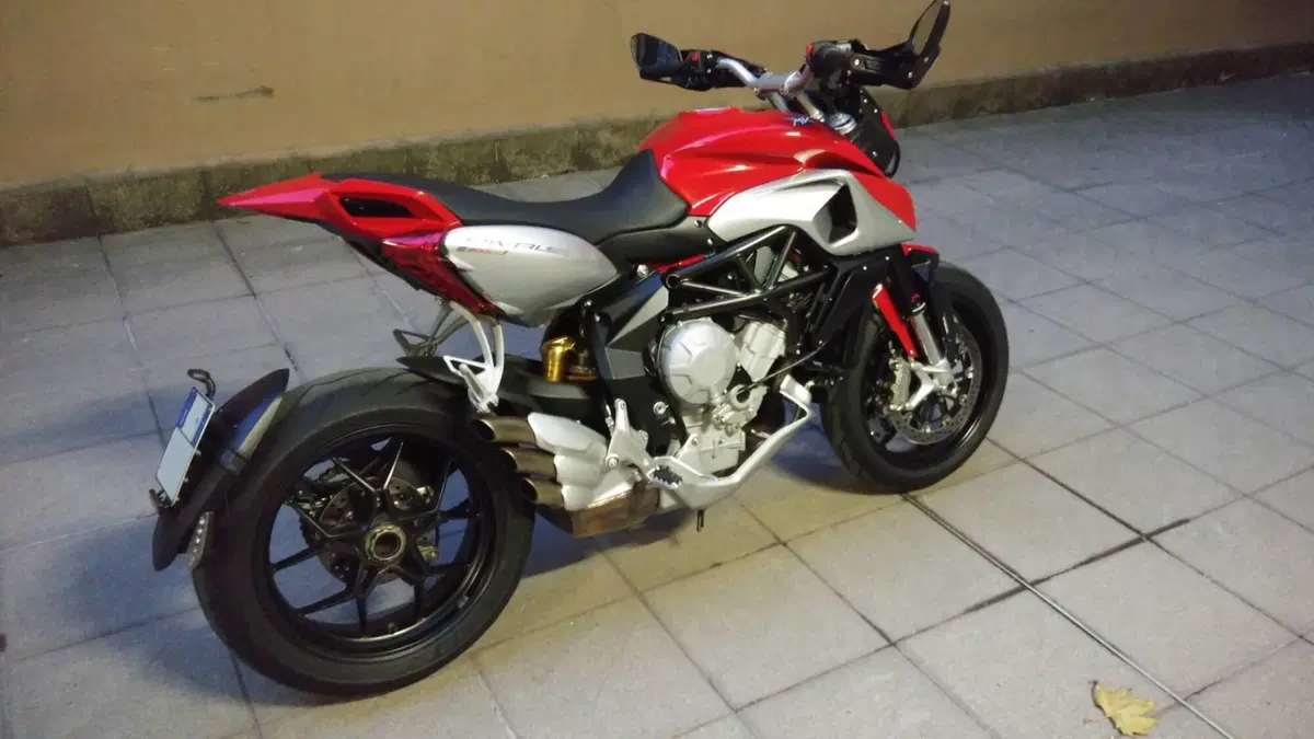 MV Agusta Rivale 800 EAS ABS (2013 -17) (5)