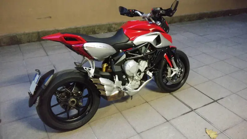 MV Agusta Rivale 800 EAS ABS (2013 -17) (5)