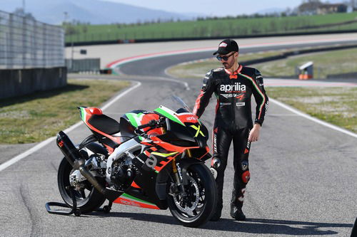 Aprilia RSV4 X, dieci esemplari da 225 cv e 165 kg