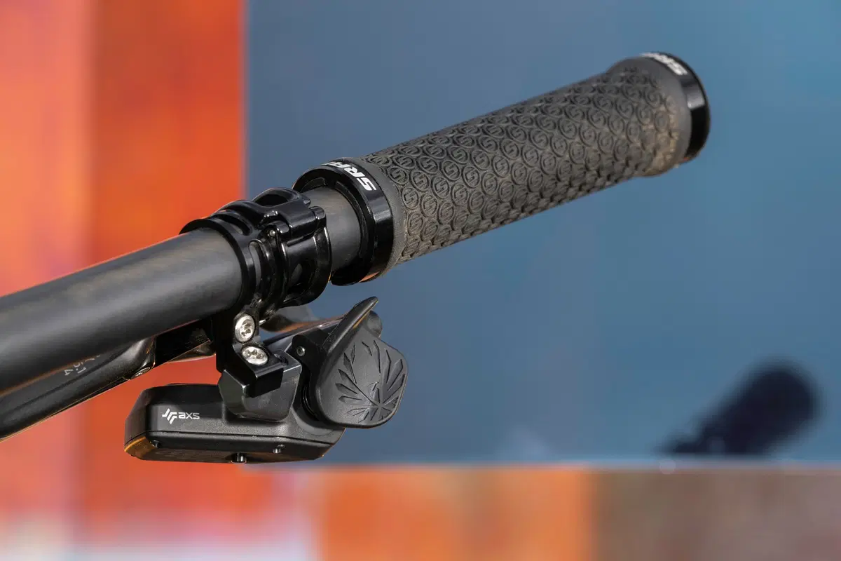 AXS SRAM, il cambio elettronico	 (7)