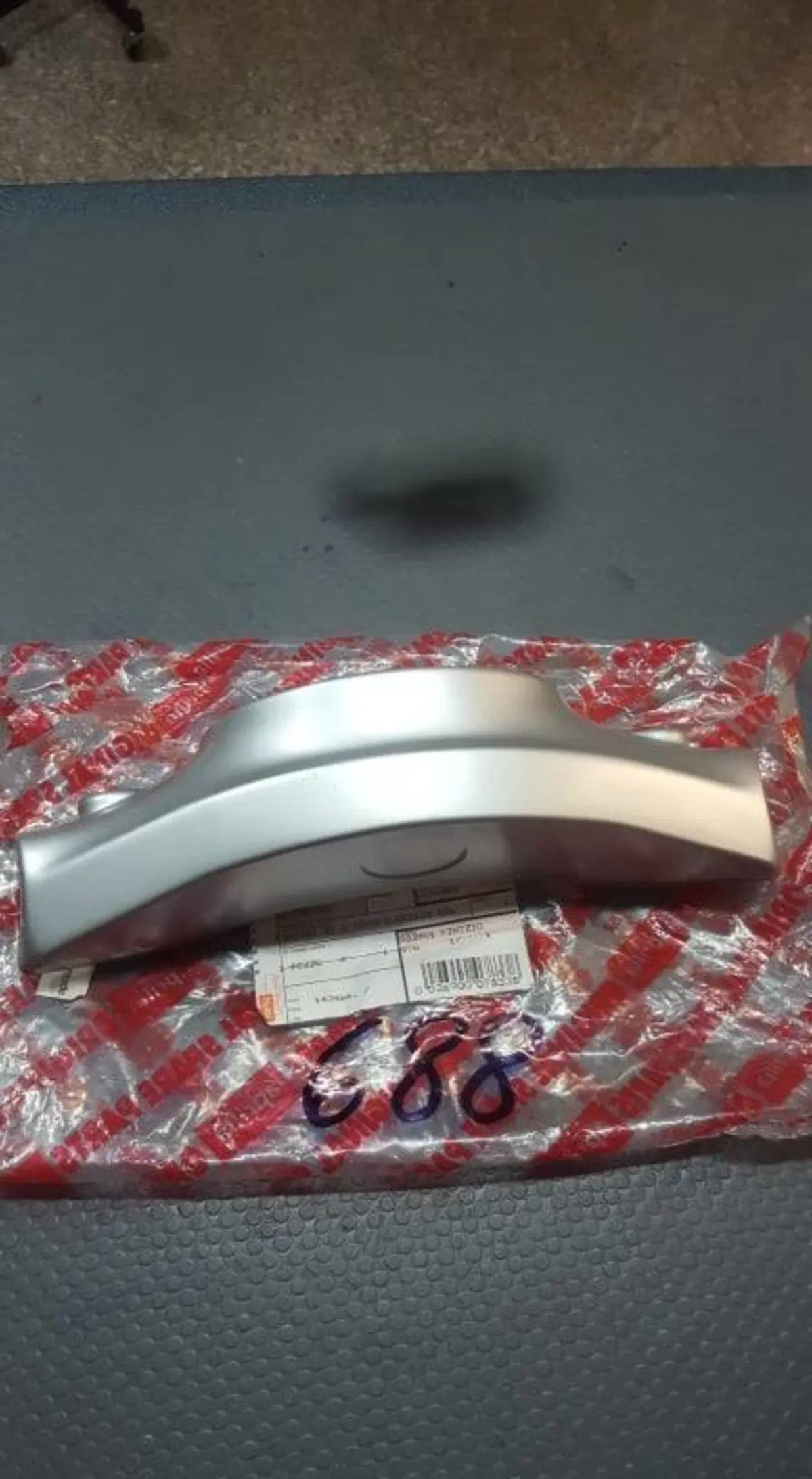 PIASTRA DI STERZO GRIGIO SILVER LEONARDO 125 150 Aprilia