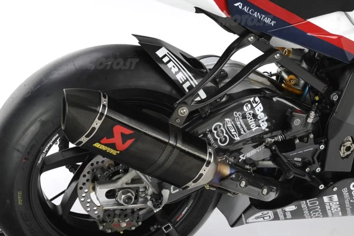 SBK e STK: BMW presenta i team del Mondiale 2011 (6)