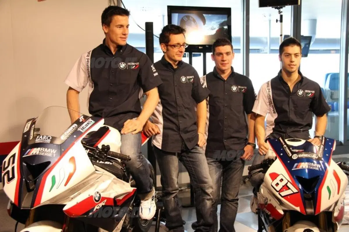 SBK e STK: BMW presenta i team del Mondiale 2011 (20)