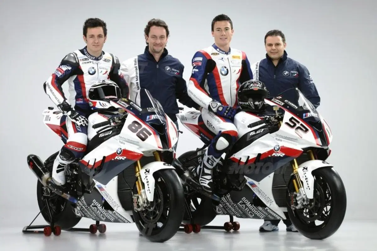 SBK e STK: BMW presenta i team del Mondiale 2011 (21)