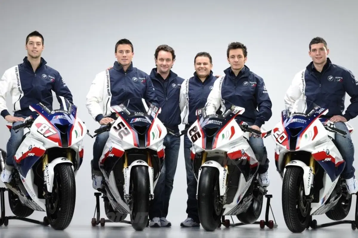 SBK e STK: BMW presenta i team del Mondiale 2011 (25)