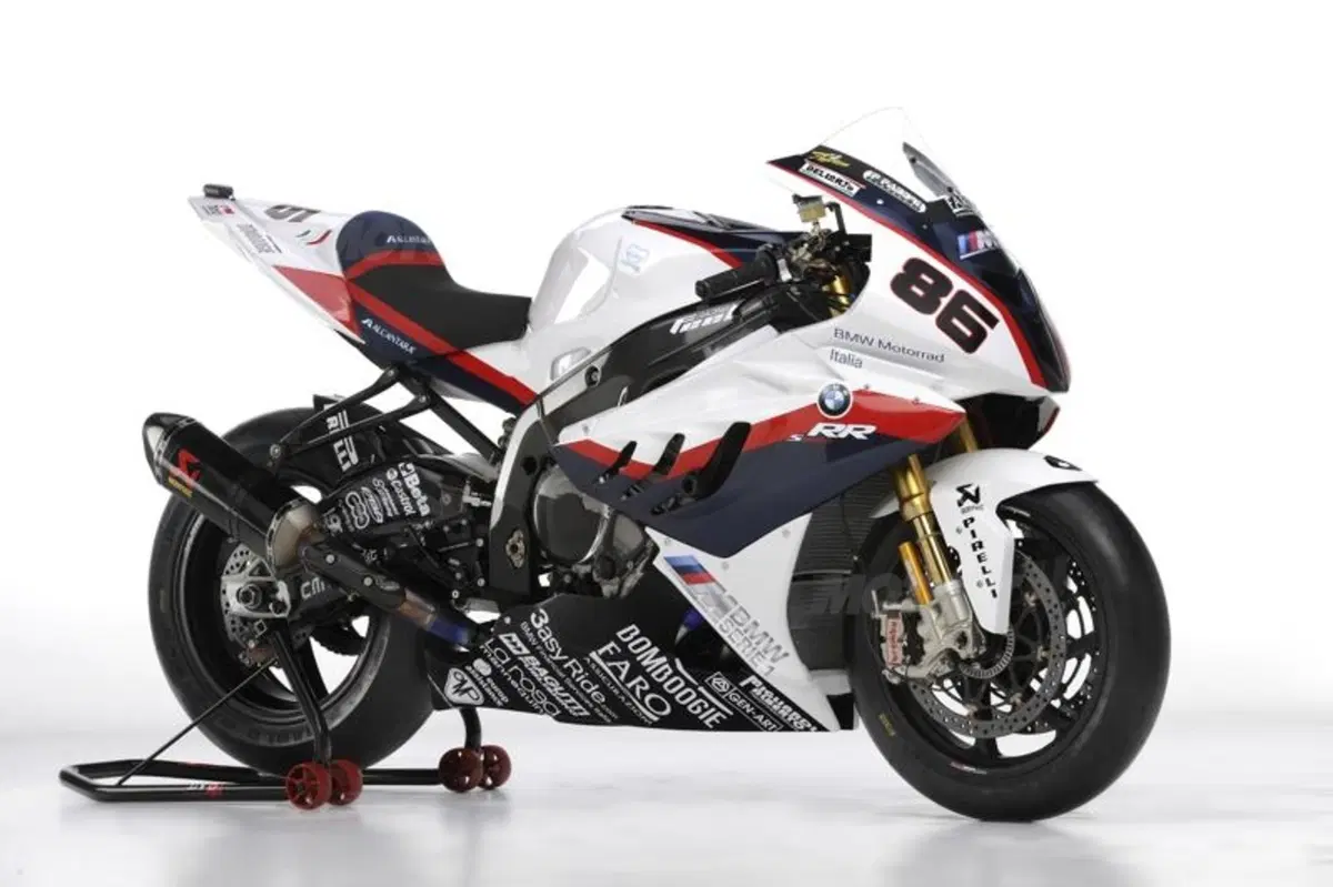 SBK e STK: BMW presenta i team del Mondiale 2011 (27)