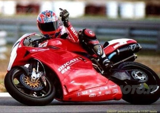 Carl Fogarty si scusa con gli ex avversari