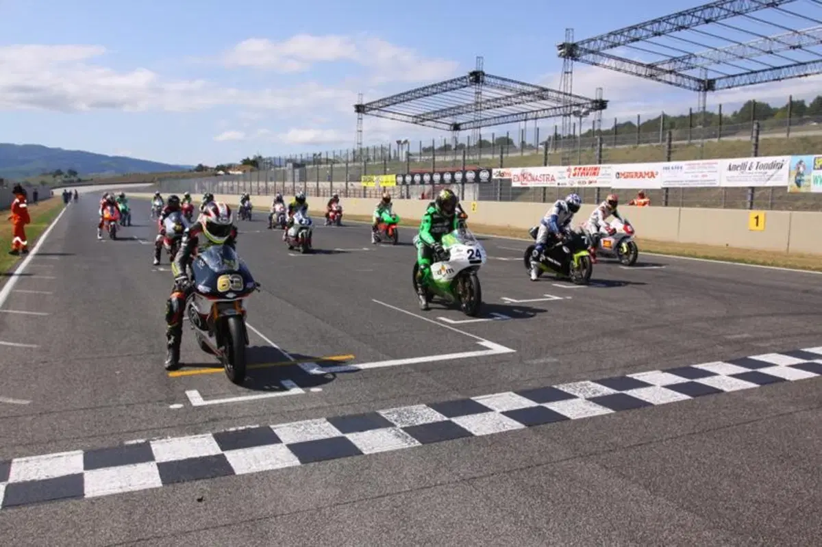 Bridgestone fornitore ufficiale dell’Honda RS125GP Trophy 2011