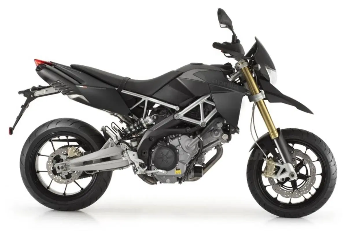 Nuovi colori per Aprilia Dorsoduro 750 e Moto Guzzi V7 Classic (3)