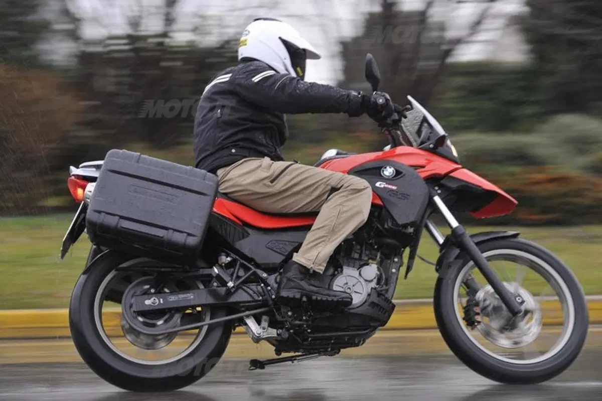 BMW G 650 GS   (2)