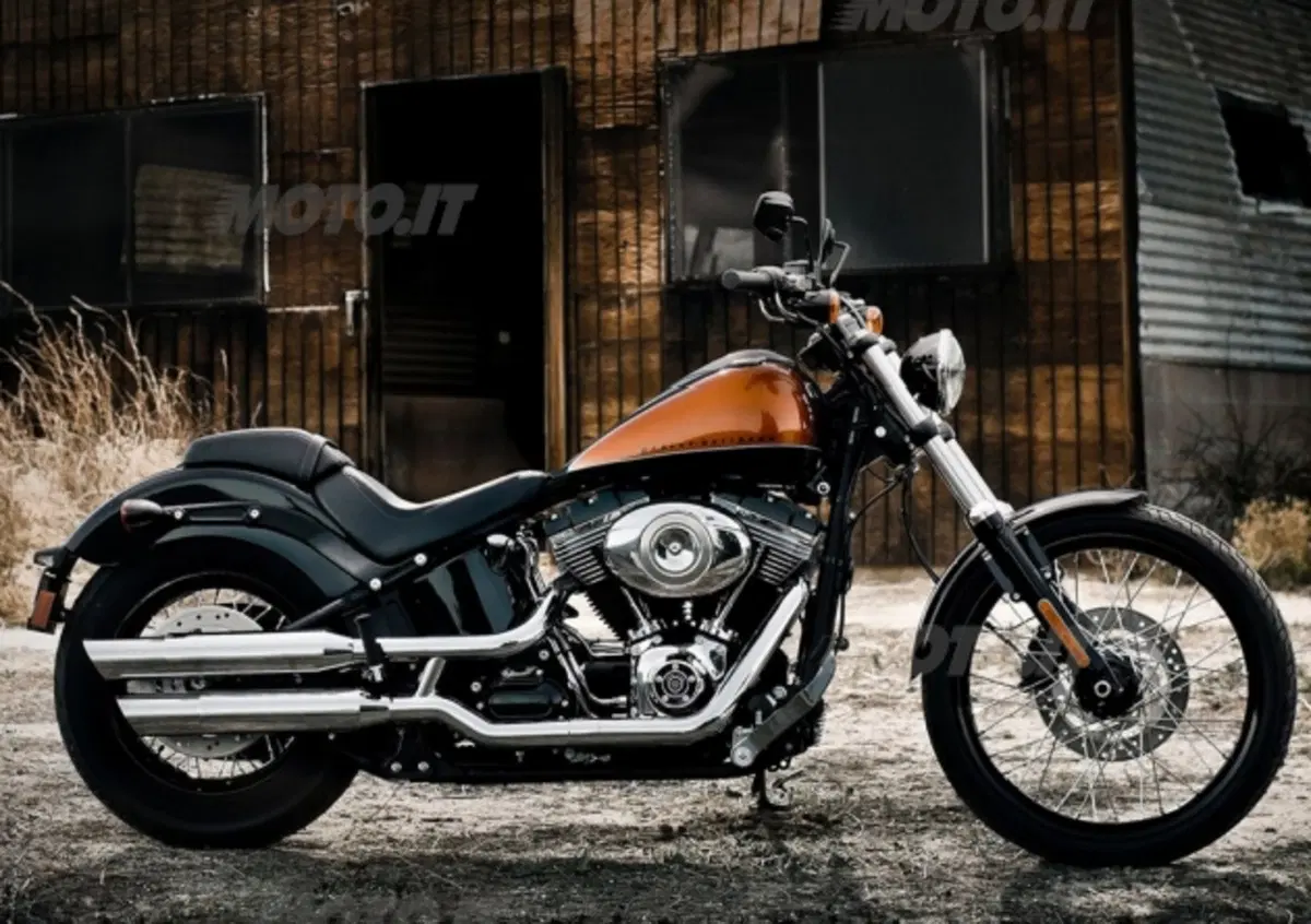 Nuova Harley-Davidson Softail Blackline (11)