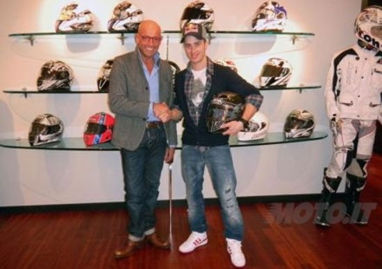 Andrea Dovizioso ed Airoh Helmet dal 2011 insieme