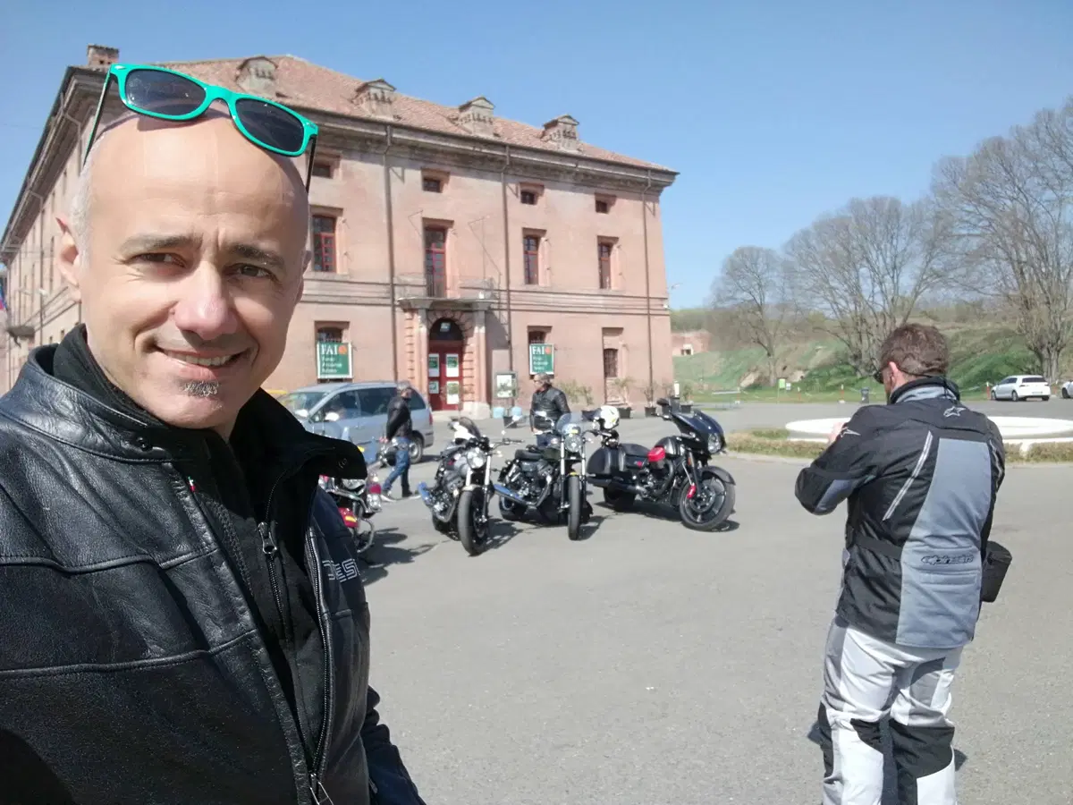  Coppa Milano Sanremo con Nico Cereghini e Chef La Mantia in sella alle Moto Guzzi! (7)
