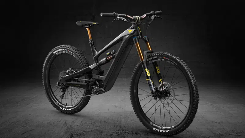 YT Decoy, la prima eBike Young Talent Industries