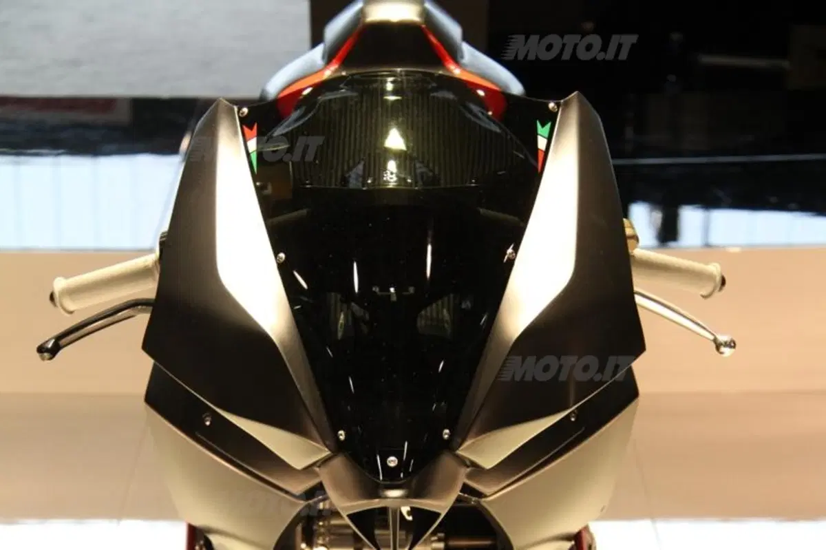 Vyrus 986 M2 (2)
