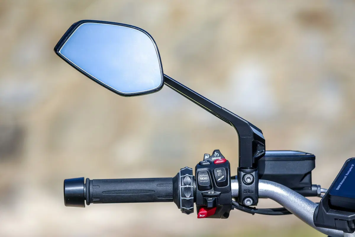 BMW R 1250R. Alternativa sportiva (22)