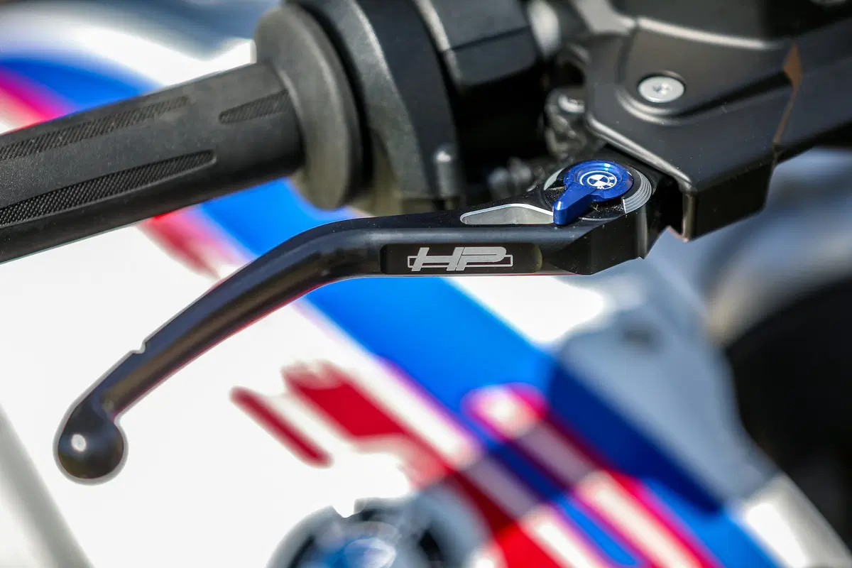 BMW R 1250R. Alternativa sportiva (20)