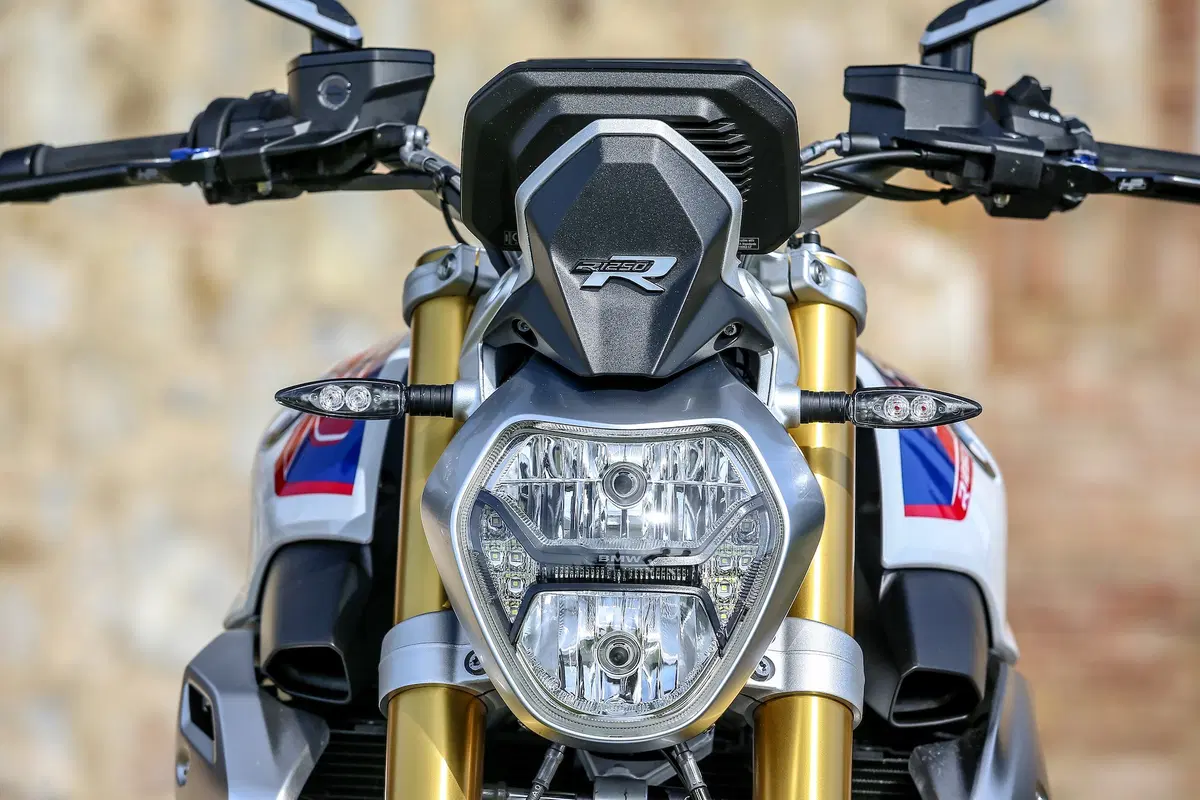 BMW R 1250R. Alternativa sportiva (16)