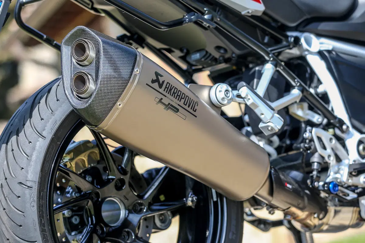 BMW R 1250R. Alternativa sportiva (34)