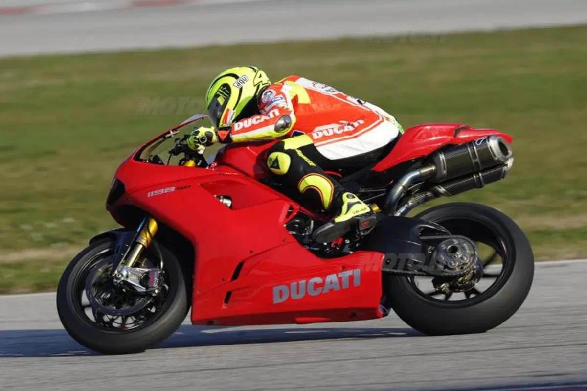 Valentino Rossi a Misano con la Ducati 1198 Superbike! (2)