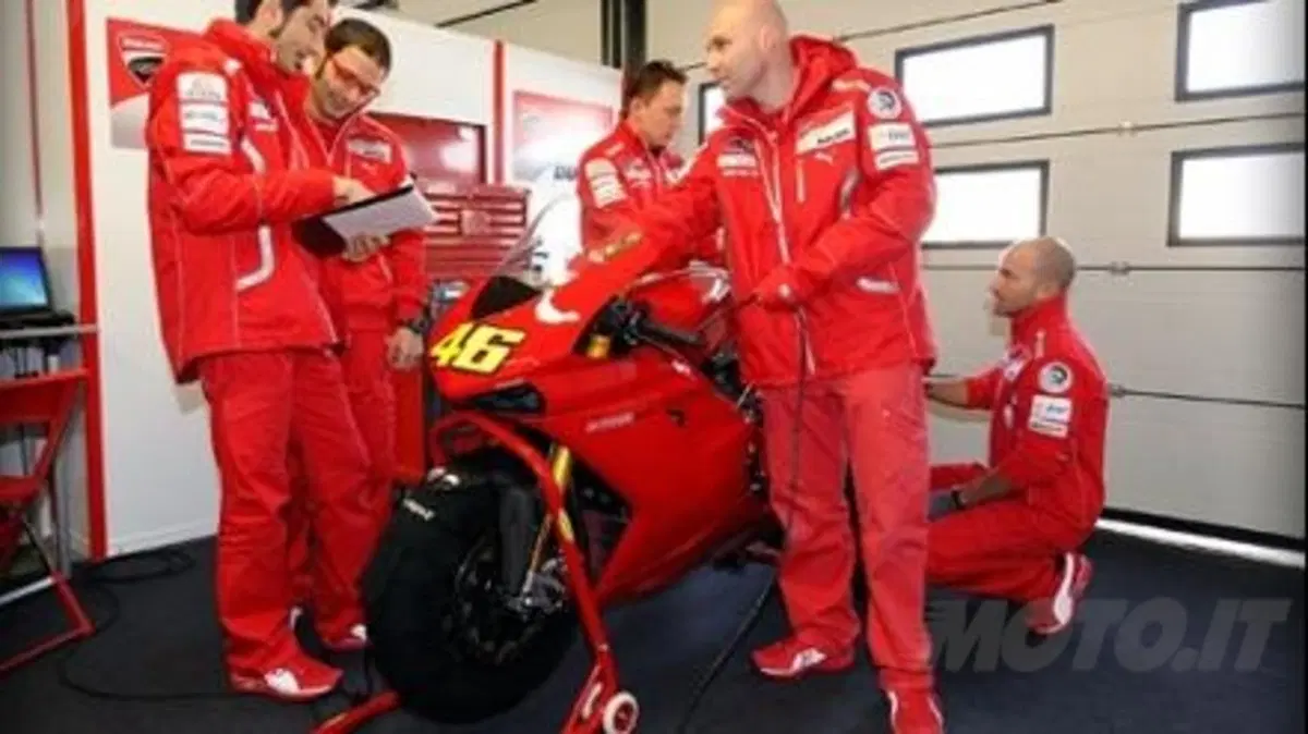 Valentino Rossi a Misano con la Ducati 1198 Superbike! (8)