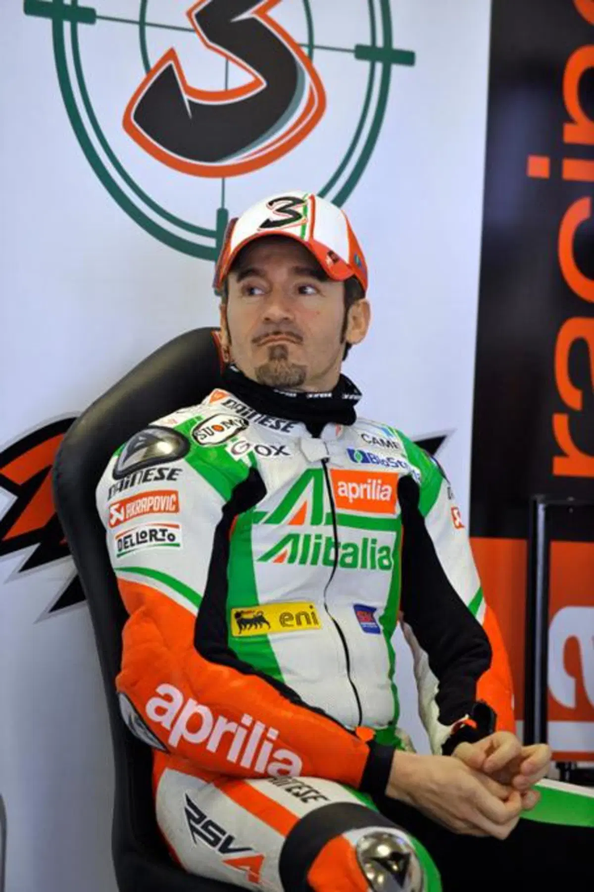 Portimao, pista bagnata. Parlano Checa e Melandri (8)