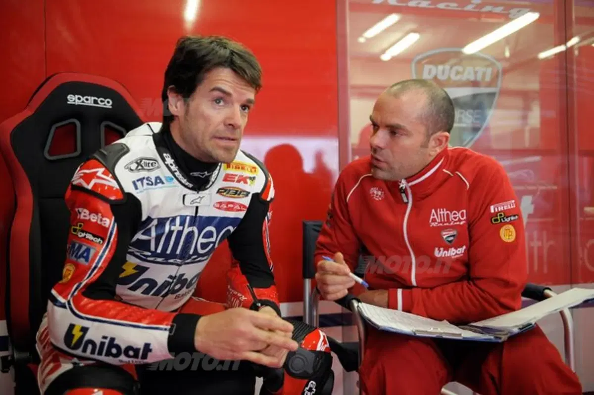 Portimao, pista bagnata. Parlano Checa e Melandri (13)