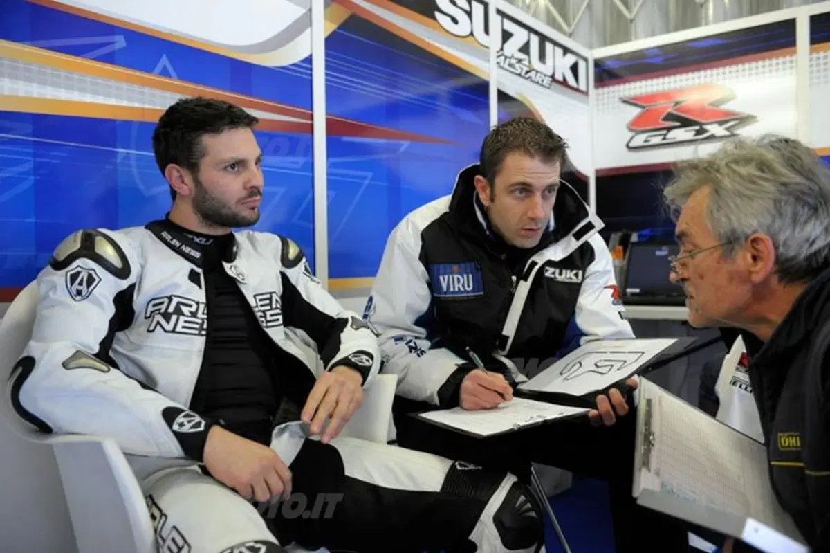 Portimao, pista bagnata. Parlano Checa e Melandri (14)