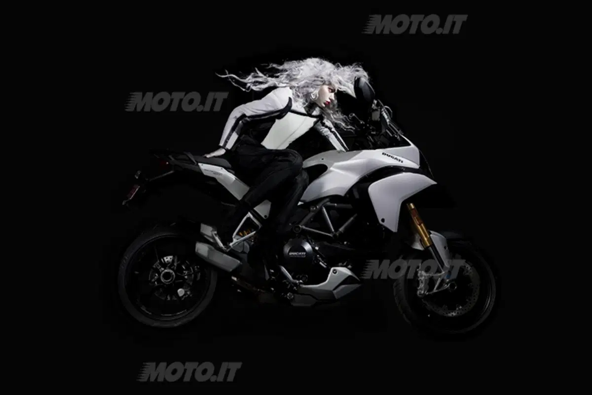 Ducati art: Elizabeth Raab e le sue incredibili foto (7)