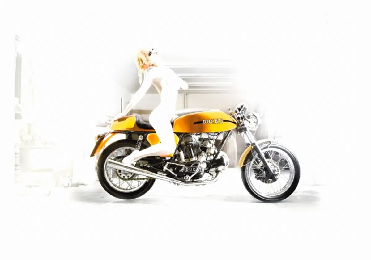 Ducati art: Elizabeth Raab e le sue incredibili foto (11)