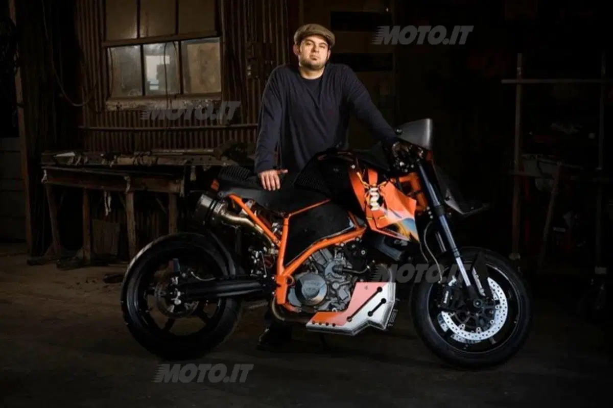 KTM Super Duke R SuperSpinnie (10)