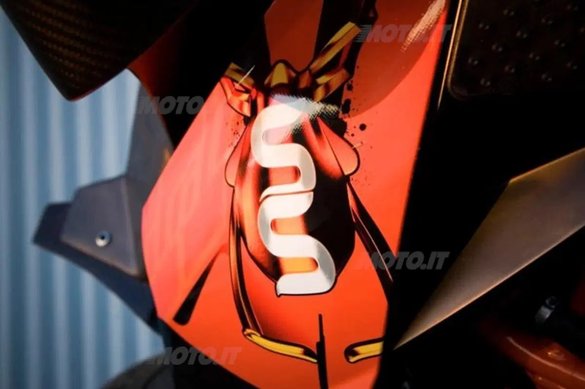 KTM Super Duke R SuperSpinnie (13)