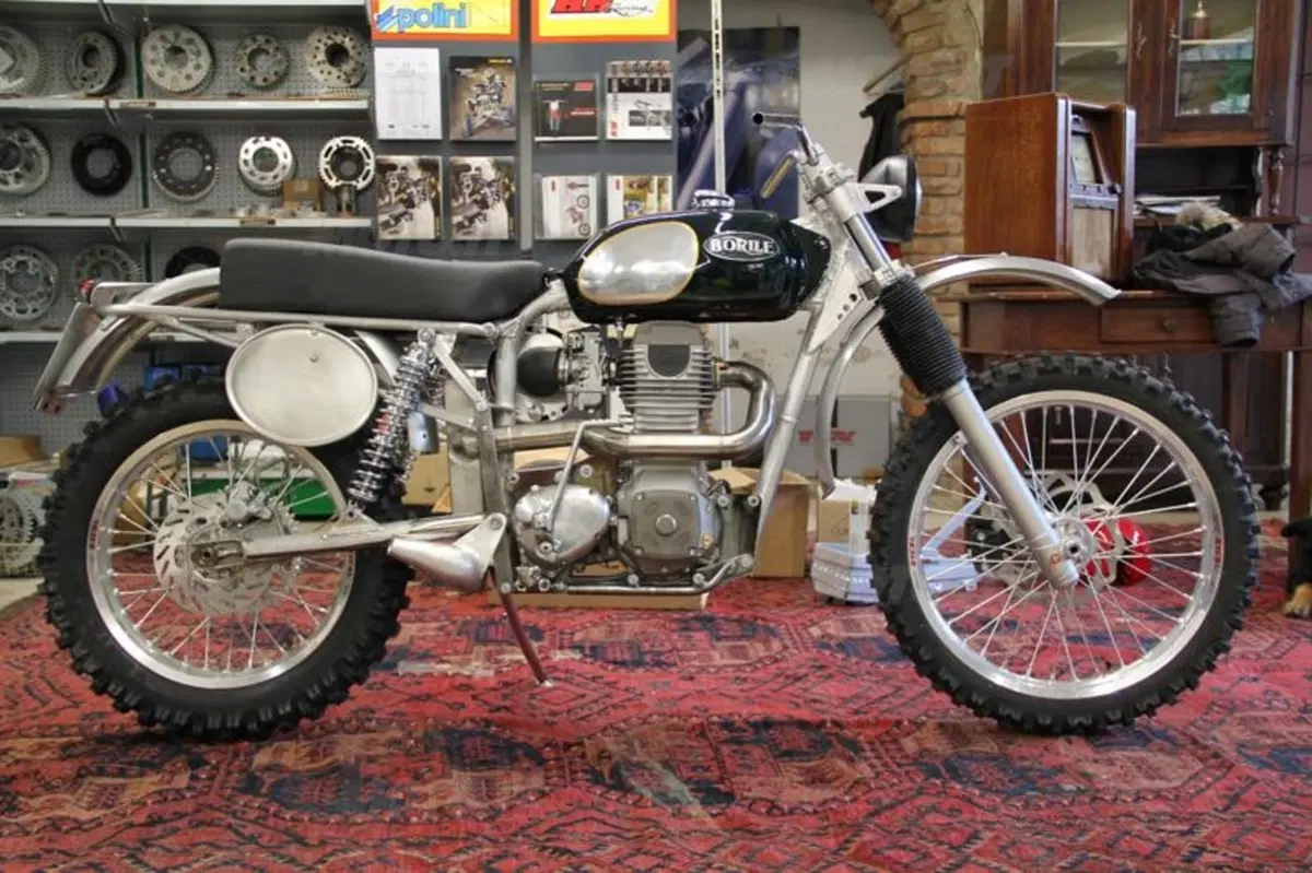 Borile B500Ricky, la scrambler per gli sceicchi