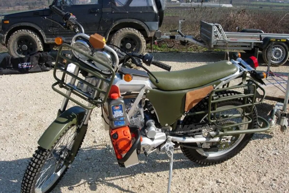 Borile B500Ricky, la scrambler per gli sceicchi (10)