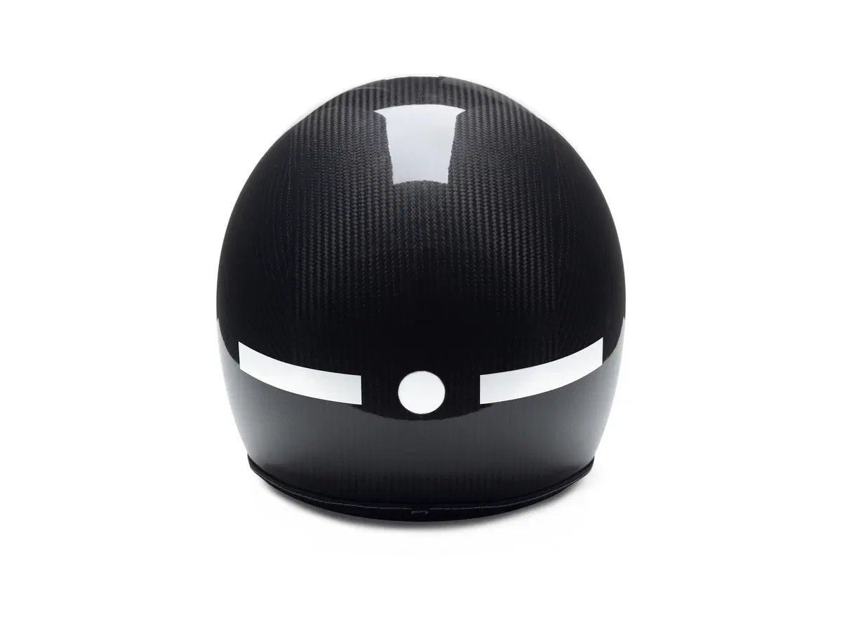 I caschi Italia Independent a Pitti Uomo e il casco disegnato da Giugiaro premiato al Good Design Awards (2)