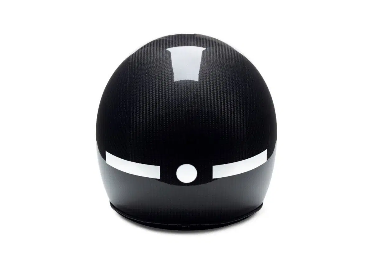 I caschi Italia Independent a Pitti Uomo e il casco disegnato da Giugiaro premiato al Good Design Awards (3)